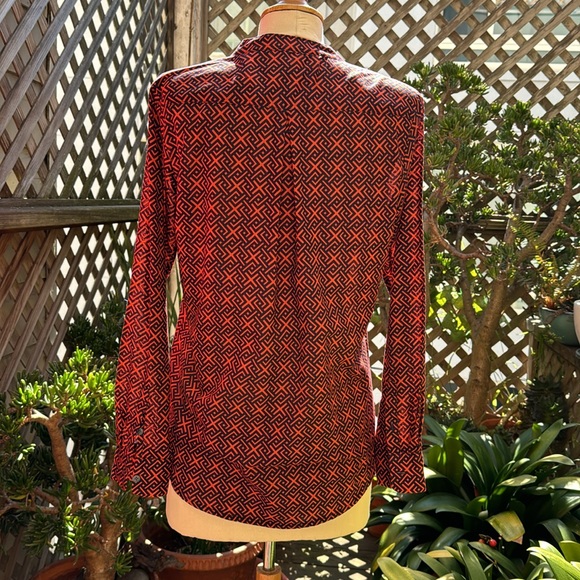 C Wonder Tunic Top XS. NWOT  2 front  pockets, a  front covered buttons placard - Picture 2 of 10